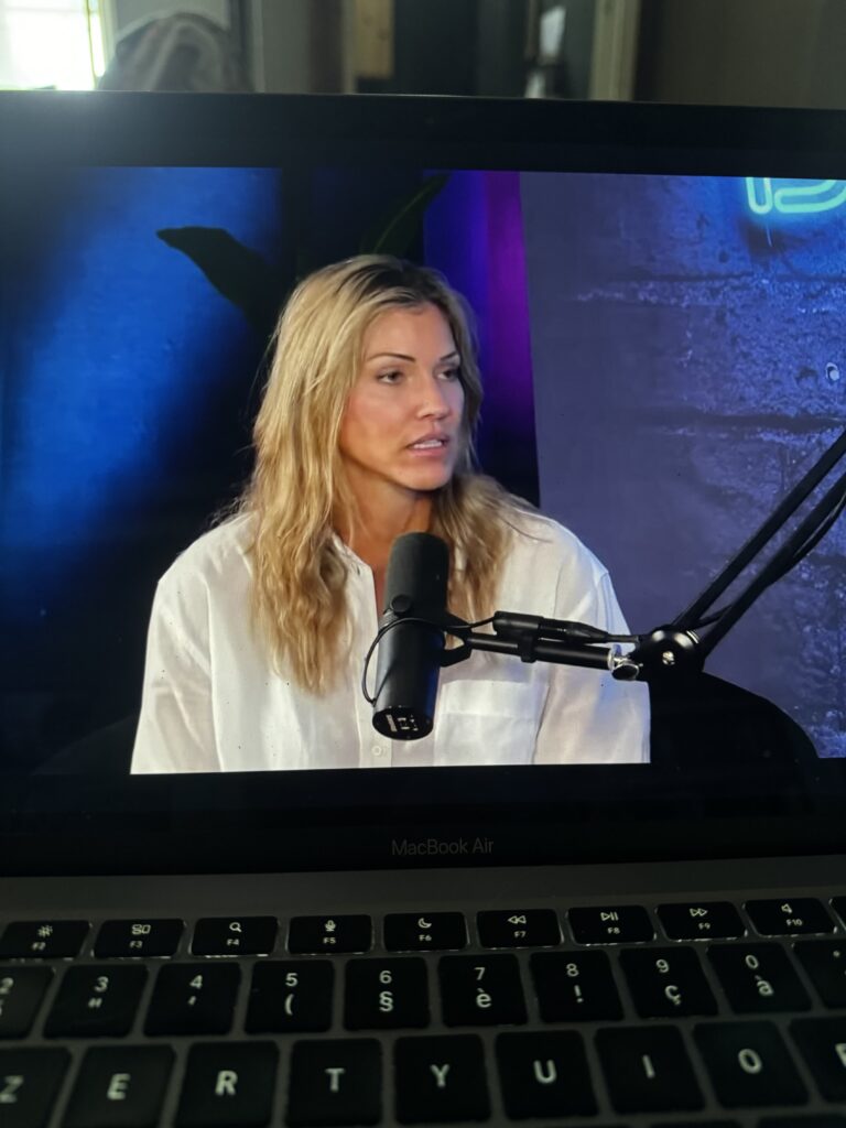Capture d'écran d'une interview YouTube de Tricia Heffner
