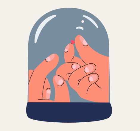 Deux grandes mains dont l'une tient un tout petit coeur rouge entre deux doigts